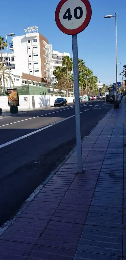 Lägenhet Full Flats And Rooms With Shared Toilet Wifi Free San Fernando Playa del Inglés Spanien